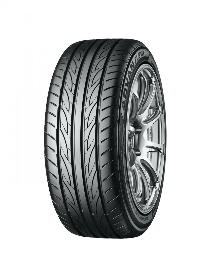 Yokohama-AdvanFlevaV701